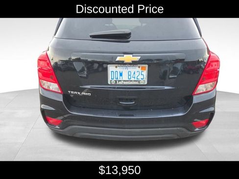 Used 2019 Chevrolet Trax LS w/ Tint and Cruise Package AWD/4WD image 3
