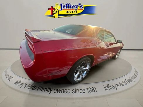 Used 2013 Dodge Challenger SXT w/ Super Sport Group image 9