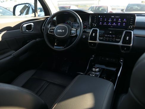 Used 2022 Kia Sorento SX w/ Panoramic Sunroof Package image 24