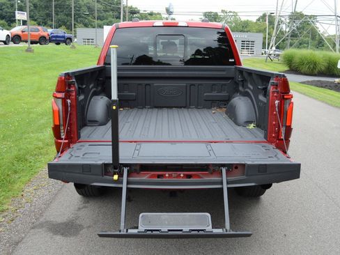 Used 2024 Ford F150 Lariat w/ Bed Utility Package AWD/4WD image 15