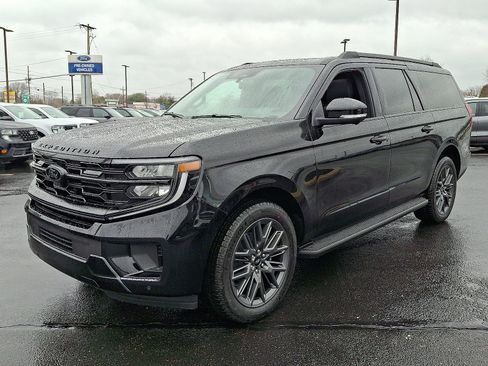 New 2026 Ford Expedition Max Platinum w/ Stealth Appearance Package image 2