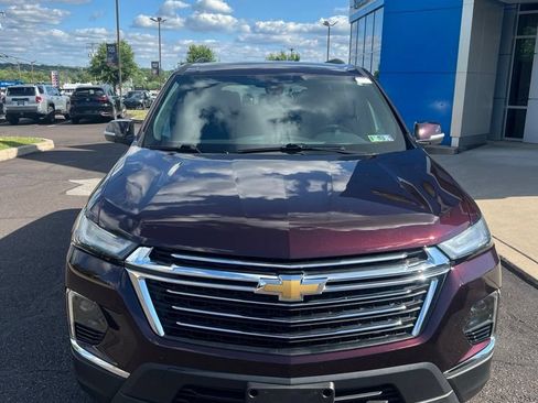Used 2023 Chevrolet Traverse LT AWD/4WD image 2