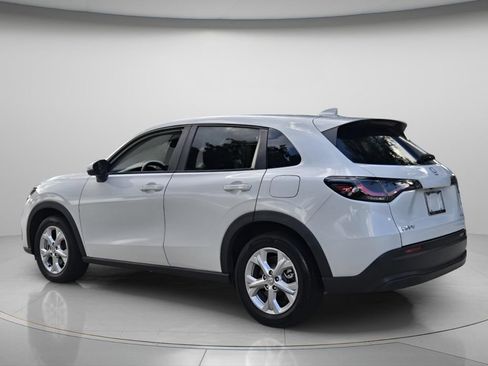 Used 2024 Honda HR-V LX image 8
