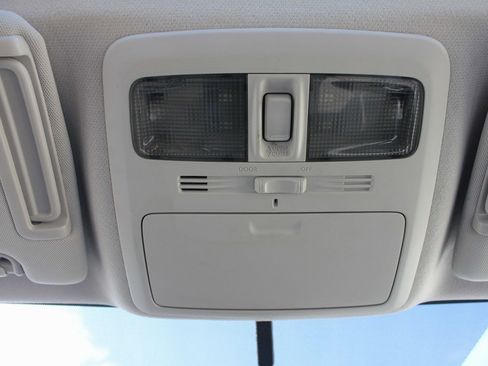 Used 2015 Subaru Forester 2.5i Premium w/ All-Weather Package image 26