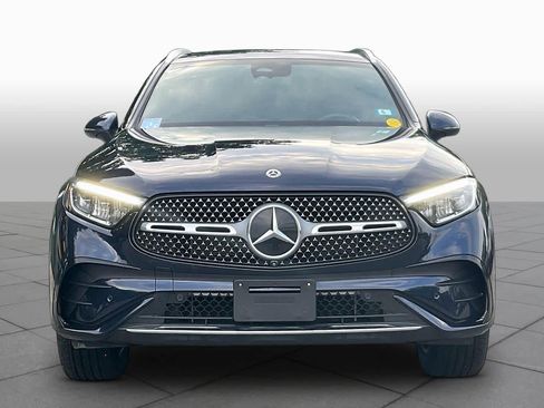 Used 2023 Mercedes-Benz GLC 300 4MATIC image 3