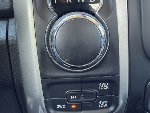 Used 2019 RAM 1500 Classic SLT image 18