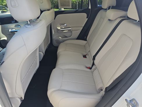 Used 2023 Mercedes-Benz GLA 250 image 14