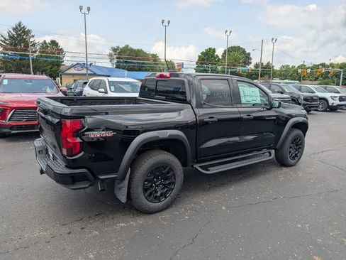 New 2026 Chevrolet Colorado Trail Boss AWD/4WD image 8