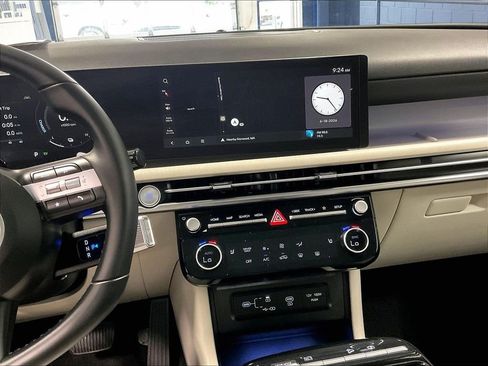Certified 2025 Hyundai Tucson SEL AWD/4WD image 18