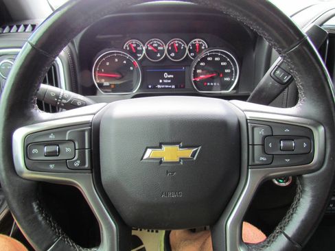 Used 2022 Chevrolet Silverado 3500 LT w/ Convenience Package AWD/4WD image 18
