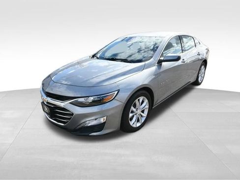 Used 2023 Chevrolet Malibu LT FWD image 2