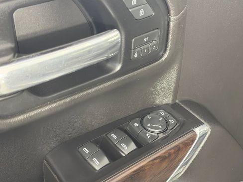Used 2019 GMC Sierra 1500 SLT w/ SLT Premium Package AWD/4WD image 25