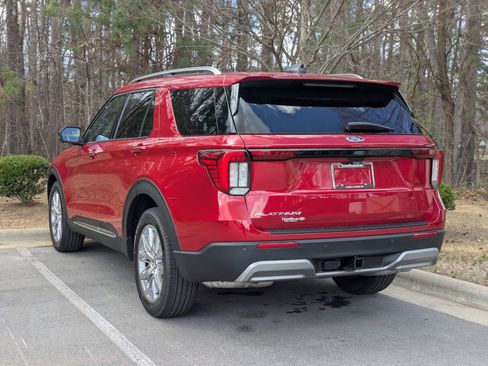 New 2026 Ford Explorer Platinum image 5