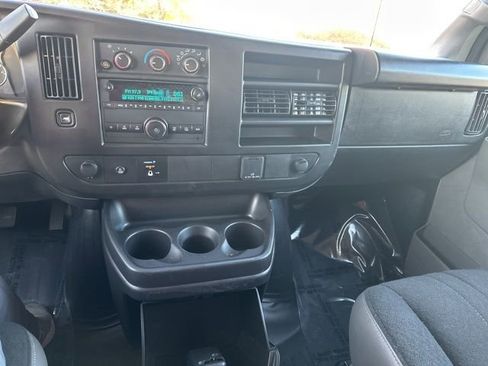 Used 2023 GMC Savana 2500 Work Van w/ Driver Convenience Package image 18