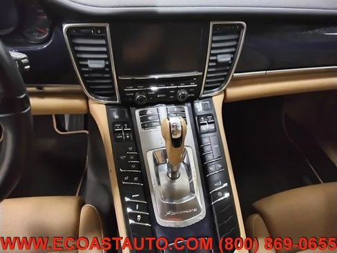 Used 2013 Porsche Panamera 4 image 12