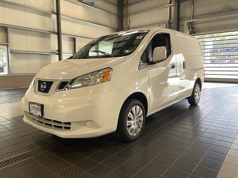 Used 2021 Nissan NV200 SV w/ Sliding Door Glass Package FWD image 3