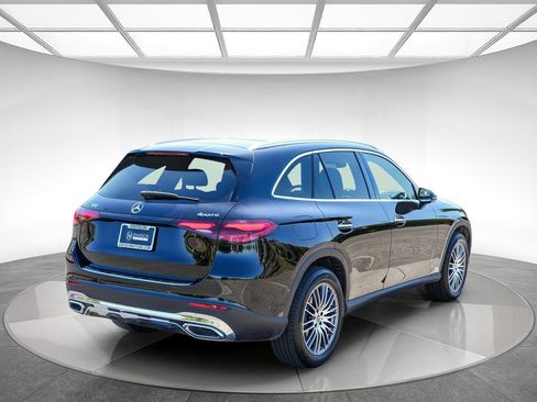 Certified 2026 Mercedes-Benz GLC 300 4MATIC image 4