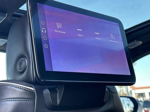 Certified 2026 Cadillac Escalade ESV Platinum Sport w/ LPO, ONYX Package AWD/4WD image 15