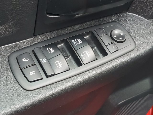 Used 2017 RAM 1500 Express w/ Express Value Package AWD/4WD image 15