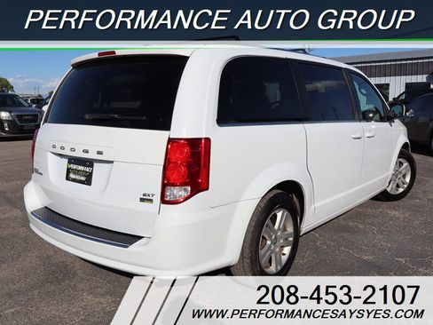 Used 2018 Dodge Grand Caravan SXT FWD image 6