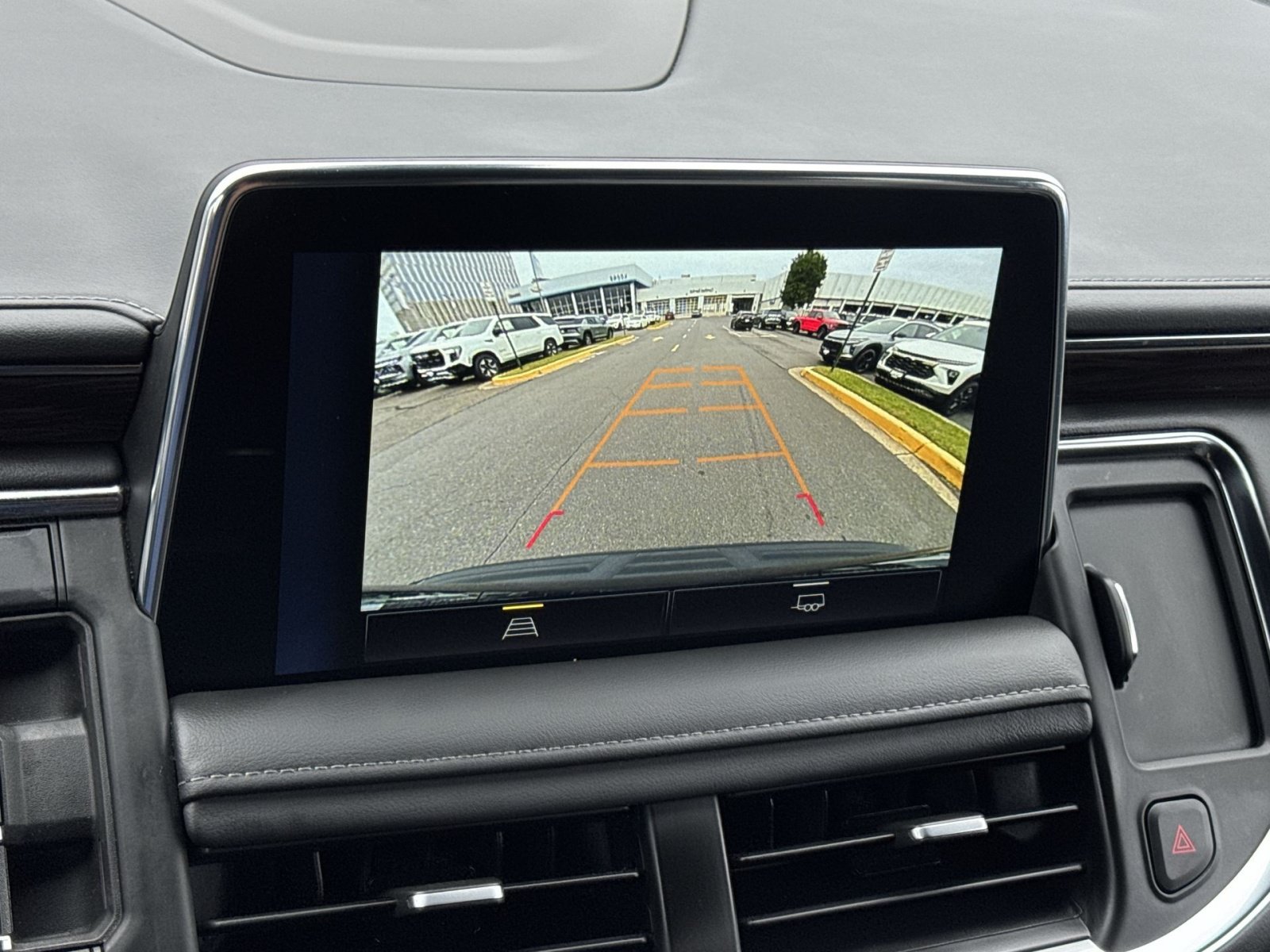 Used 2022 Chevrolet Tahoe Z71 AWD/4WD image 19