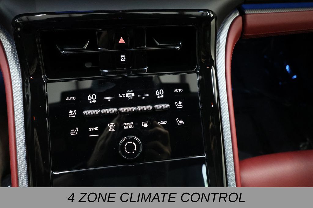 Used 2026 Porsche Panamera image 36
