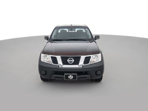 Used 2012 Nissan Frontier SV w/ SV Premium Utility Pkg image 2