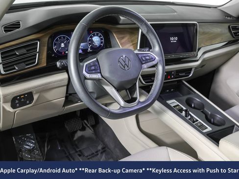 Used 2024 Volkswagen Atlas SE AWD/4WD image 4