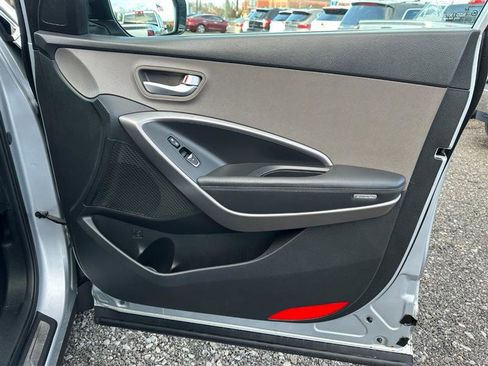 Used 2013 Hyundai Santa Fe Limited image 16