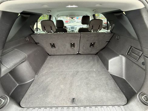 Used 2019 Chevrolet Equinox LT FWD image 11
