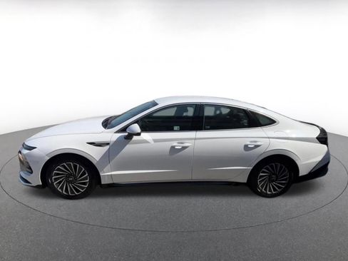 Used 2025 Hyundai Sonata SEL FWD image 11