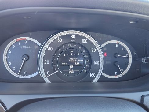 Used 2017 Honda Accord LX image 19