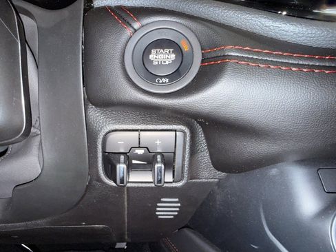 Used 2025 Dodge Durango GT image 40