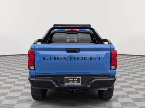 Used 2026 Chevrolet Colorado ZR2 w/ Midnight Edition AWD/4WD image 4