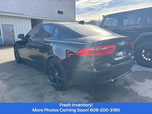 Used 2019 Jaguar XE Premium image 6