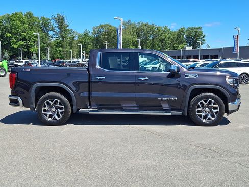 Used 2023 GMC Sierra 1500 SLT w/ SLT Premium Plus Package AWD/4WD image 7