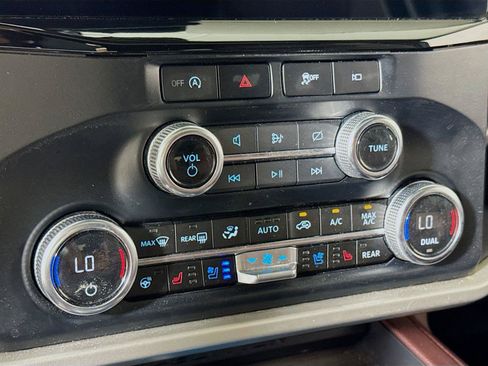 Used 2024 Ford Expedition Max Limited AWD/4WD image 14
