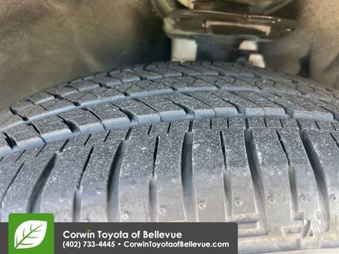 Used 2021 Ford Escape Titanium AWD/4WD image 28