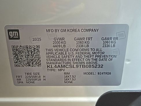 Used 2025 Buick Encore GX Preferred AWD/4WD image 28
