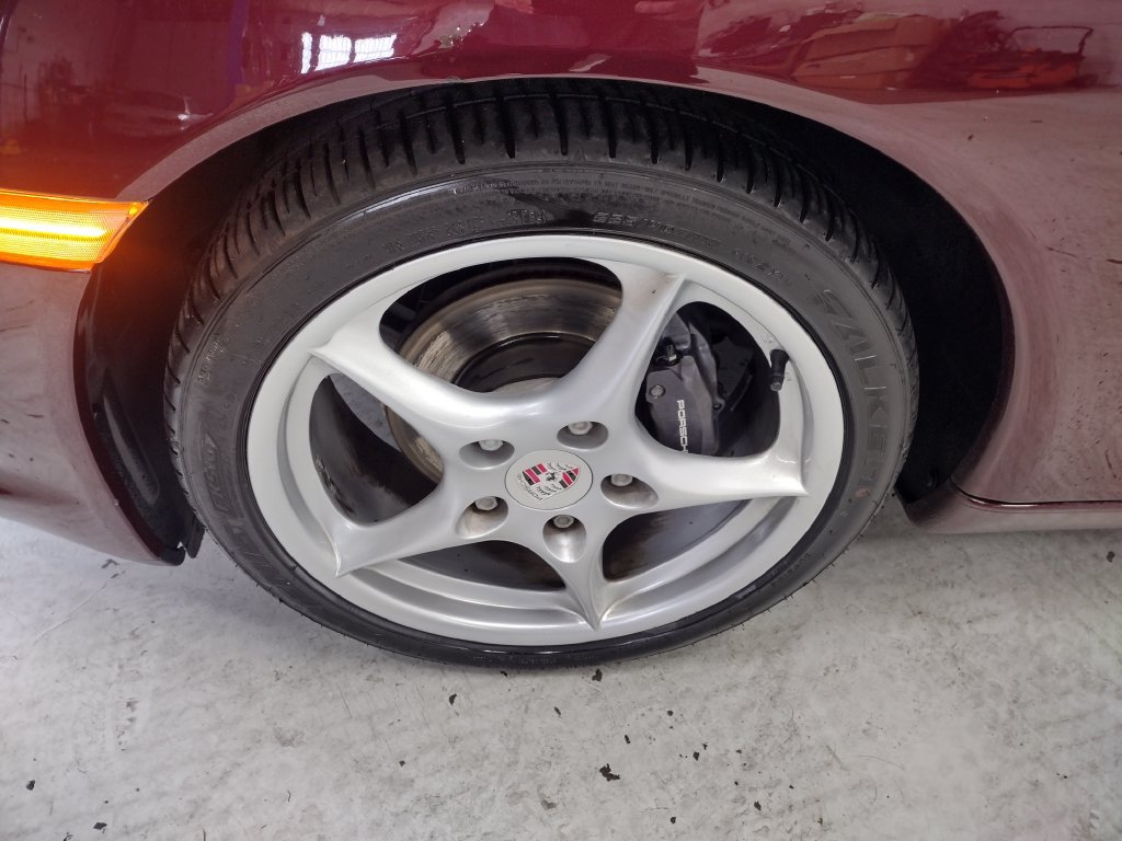 Used 2004 Porsche Boxster RWD image 6