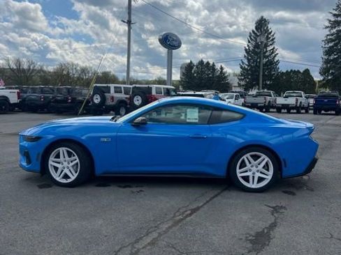 Used 2026 Ford Mustang GT RWD image 12