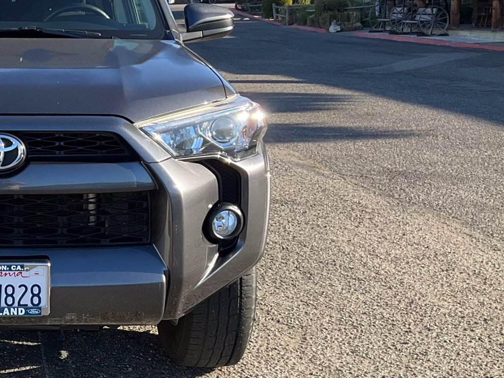 Used 2019 Toyota 4Runner SR5 RWD image 55