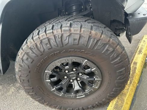 Used 2022 Ford Bronco Raptor image 12