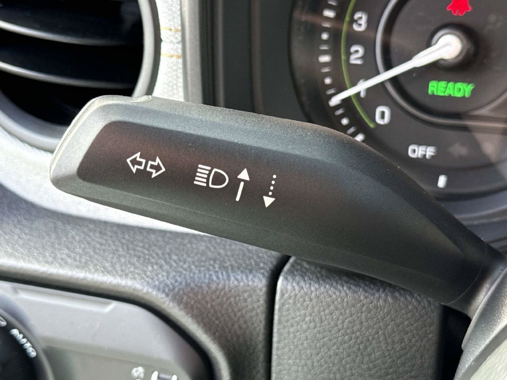 Used 2024 Jeep Wrangler Unlimited w/ Convenience Group AWD/4WD image 24