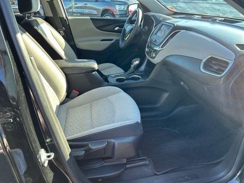 Used 2022 Chevrolet Equinox LS w/ LS Convenience Package image 42