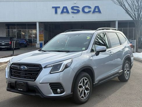 Used 2022 Subaru Forester Premium image 1
