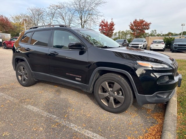 Used 2017 Jeep Cherokee 75th Anniversary AWD/4WD image 5