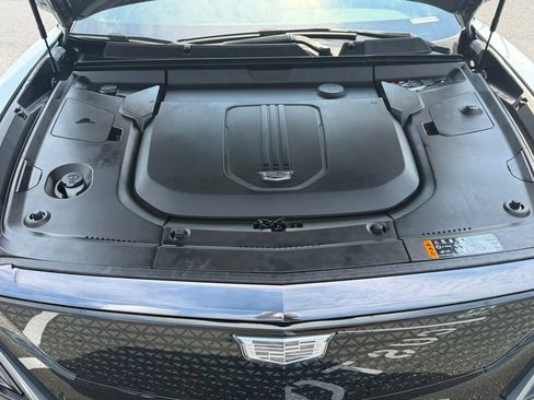 Used 2024 Cadillac Lyriq Sport AWD/4WD image 40