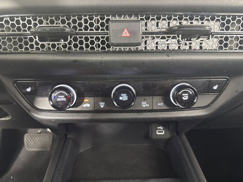 Certified 2023 Honda HR-V Sport image 27