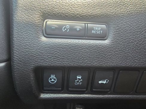 Used 2018 Nissan Murano SL w/ Moonroof Package FWD image 27